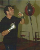 JOE CALZAGHE 8X10 PHOTO BOXING PICTURE SPEED BAG - £3.95 GBP