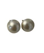 Vintage Faux Pearl Clip On Earrings Large 3/4 Round Classic Gold Tone - $19.80