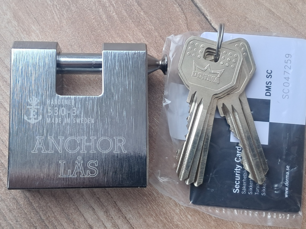 Full-size item image