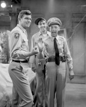 Andy Griffith Show between takes Andy Don Knotts &amp; Jim Nabors 5x7 inch photo - £5.49 GBP