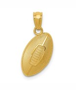 14K Yellow Gold Football Pendant - €163,02 EUR