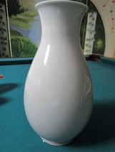 Bing &amp; Grondahl Denmark Vase 10 1/2&quot; White Flowers # 8659/368 - £98.69 GBP