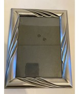 Photo Picture Frame Silver Color  For 5x7 Pic - $9.50