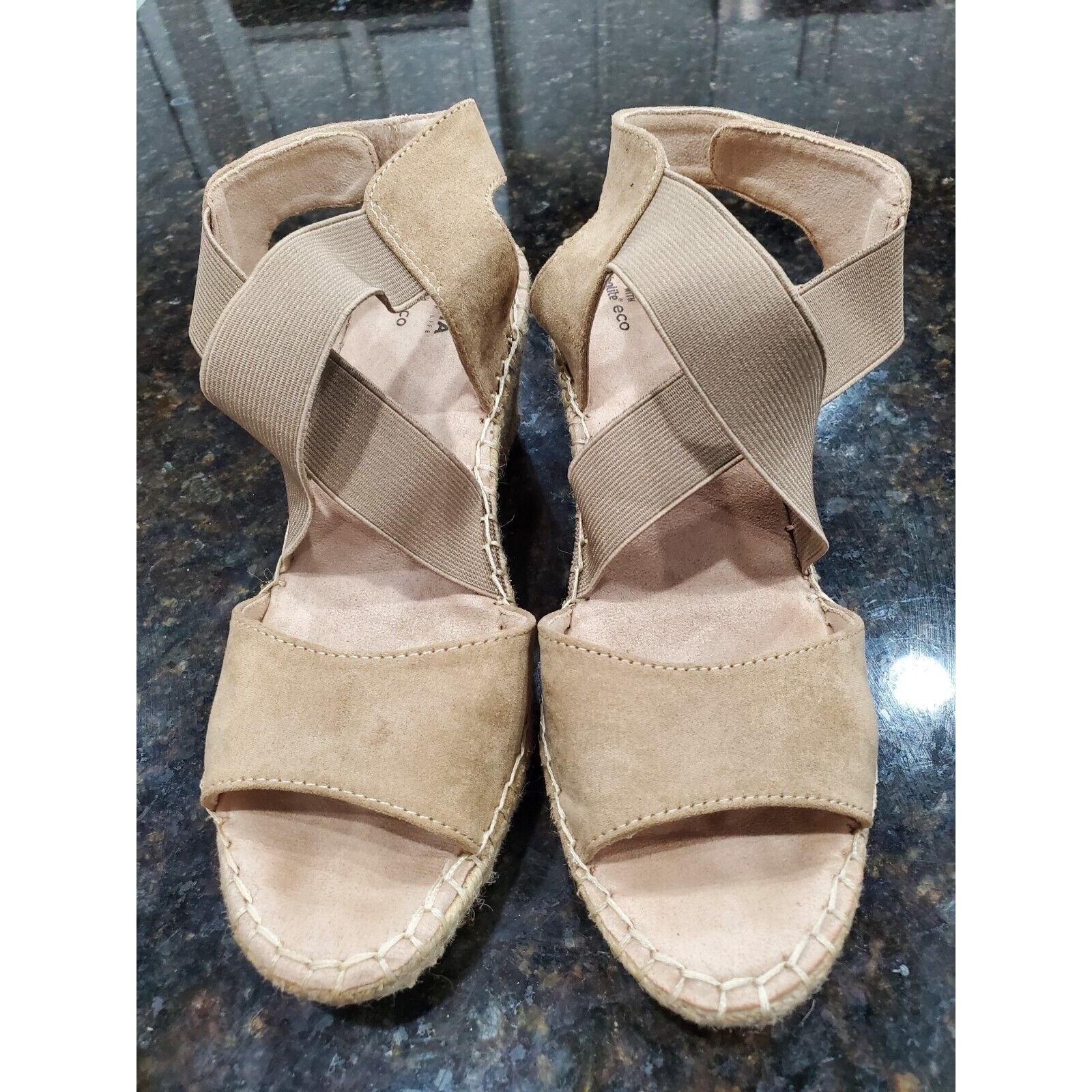 Sonoma Beige Women Suede Leather Flip -Flops Open Toe Casual Sandals Size 9.5 Item image 2