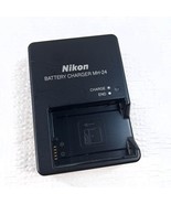 Nikon MH-24 Charger For Nikon digital camera Battery EN-EL14a MH24 genui... - $540.21 MXN