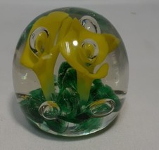 Vintage MCM Art Glass Hand Blown Yellow Flowers Controlled Bubbles Paperweight - £31.01 GBP