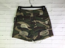 Forever 21 Distressed Destroyed Camo Denim High Rise Shorts Womens Junio... - £20.53 GBP