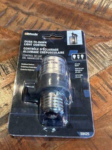 NEW VINTAGE Woods Pro Dusk-To-Dawn Light Control #59425 - $9.90