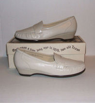 SAS Tripad Comfort Womens “EASIER” Bone Leather Dress Slip-On Loafers 7.... - $25.00