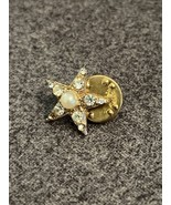 Vintage Ballou Star Pin Clear Rhinestones Missing One Small Stone - £4.97 GBP