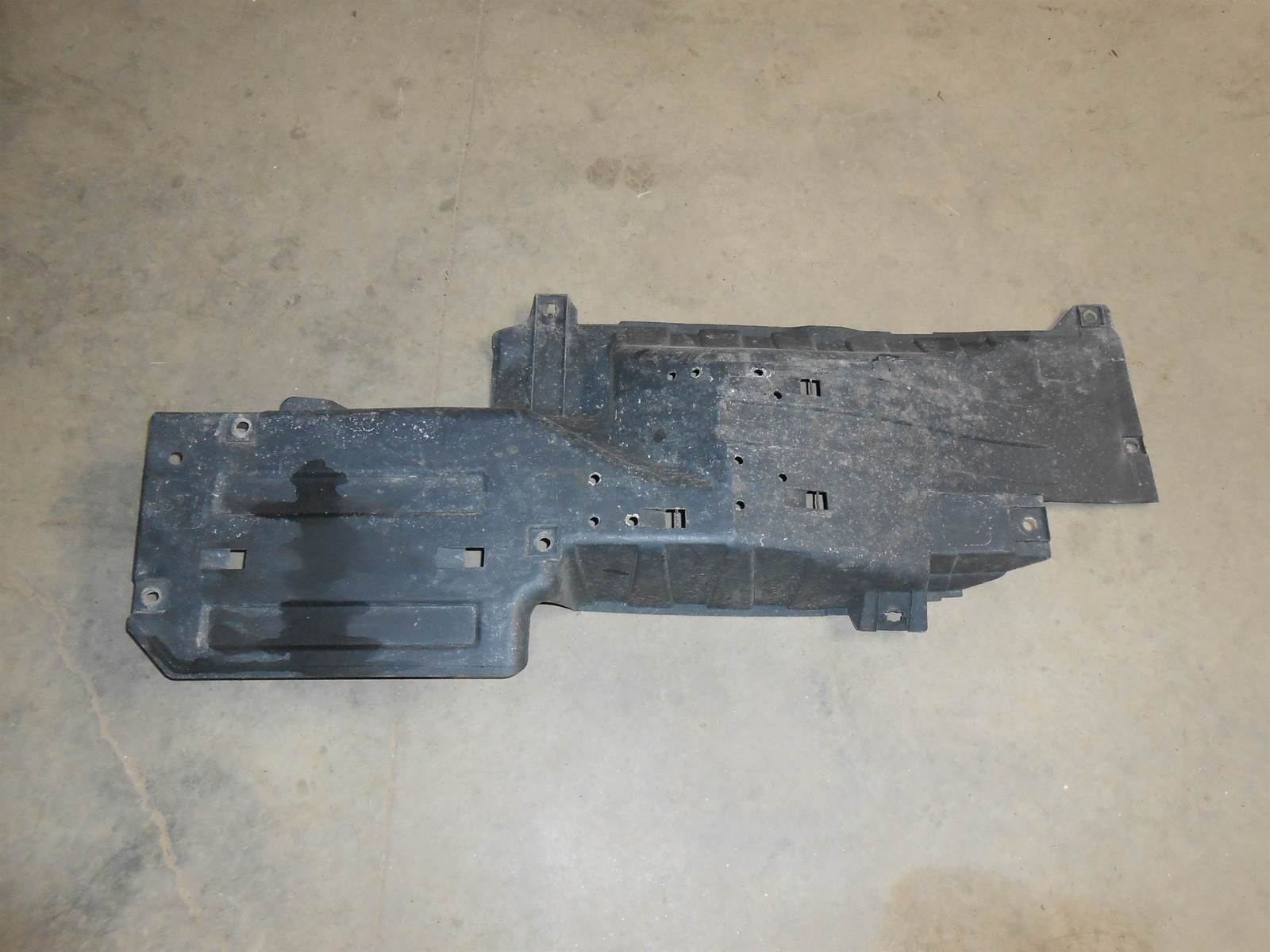 2010 HONDA CRV Passenger Right Engine Lower Splash Shield 74603-SXS-A002 - $89.99