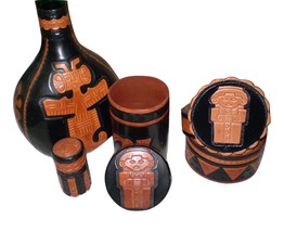 Handmade Cover Wine Bottle with Coasters Black-Latin America-Abstract-Re... - $34.65