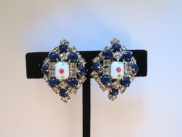 VTG Art Glass Earrings Blue Cabs Flower Motif Rhinestones Screw Back Sil... - £16.01 GBP