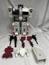 Vintage Hasbro G1 Transformers Autobot Metroplex &amp; Accessories Incomplete - £77.40 GBP