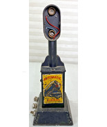 Louis Marx Automatic Signal Train Crossing Made In The USA - $411.68 MXN