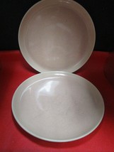 Russel Wright 2 dinner plates 9 1/2&quot; Oneida coral - £23.11 GBP