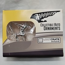 The Arrow Hoodies Collectible Auto Ornament Loot Crate Exclusive - $223.43 MXN