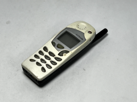 Nokia 5165 - White Cellular Phone - For Parts Only - $9.89
