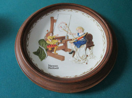 Hummel Rockwell Collector Plates Wood Frame 1971/1972 /1980- The Artist Daughter - £37.12 GBP