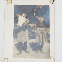 Vintage WWII Guerra Mondiale 2 Guadalcanal Native Man Donna Nero e Bianco Foto - £51.94 GBP
