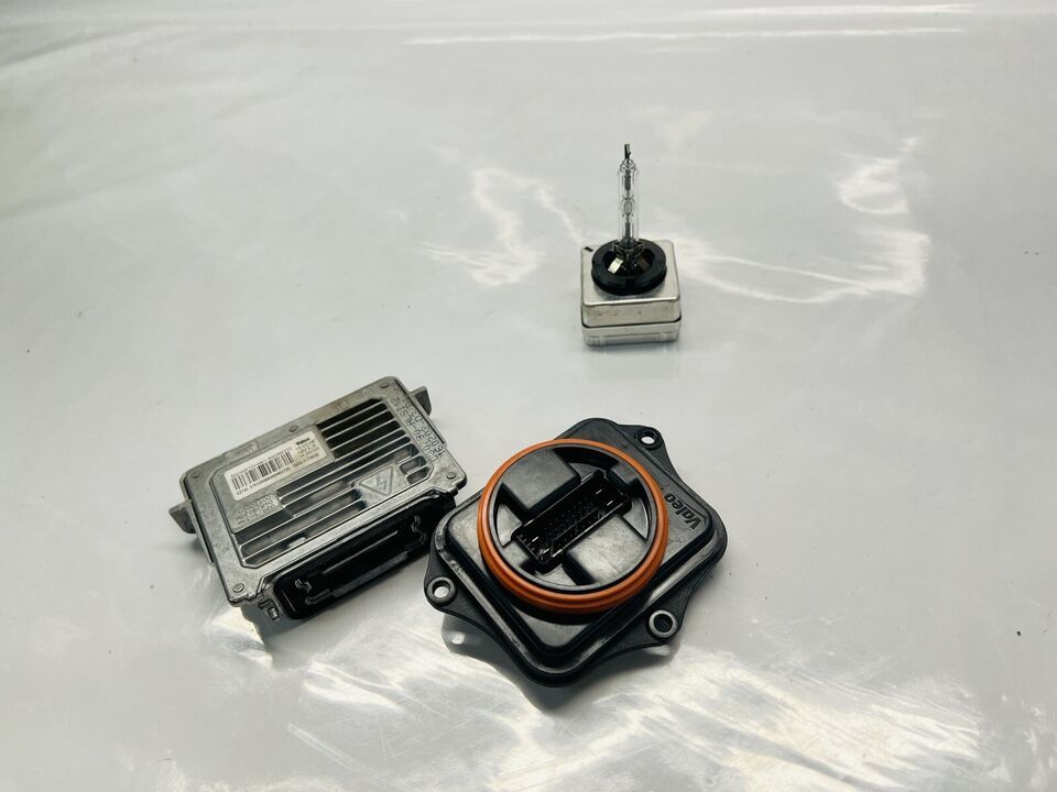90042672S 66340HBI  89089352 2014-2021 JEEP GRAND CHEROKEE LED XENON BAL... - $90.00