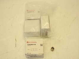 Lot Of 40 IMI NORGREN 124250119 Pneufit Adapter - £59.58 GBP