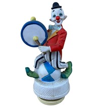 Rare 1970’s Main Aisle Towle Fine Porcelain 9” Clown Figurine Music Box w/ Box - £16.36 GBP