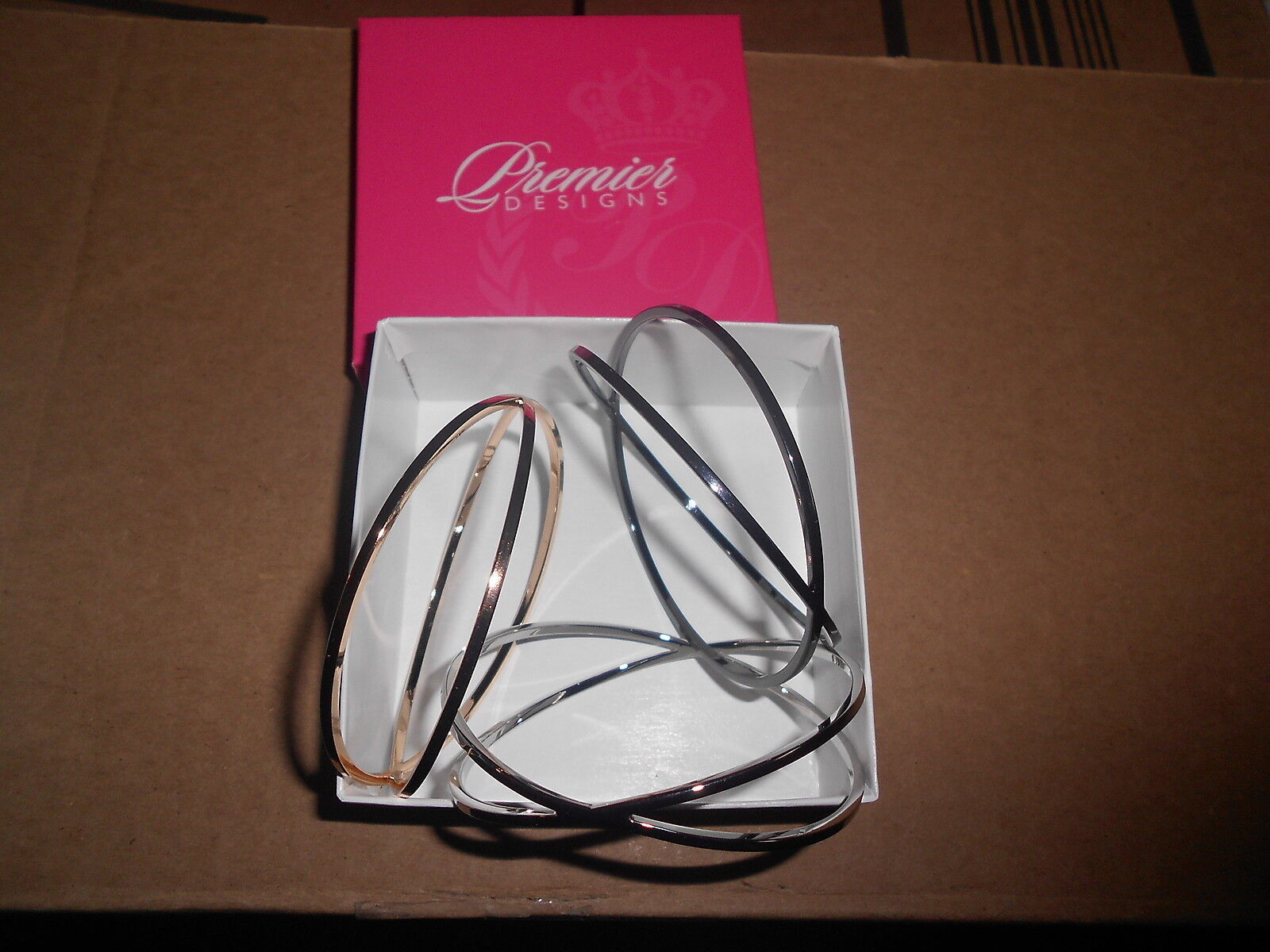 Premier Designs (new) Bracelet THREE'S COMPANY 8 1/4" BANGLE - set of 3 - $58.80