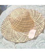 Time And Tru Women&#39;s Wide Brim Hat Sun Hat 2 Tone Straw Hat Black And Ta... - $183.71 MXN