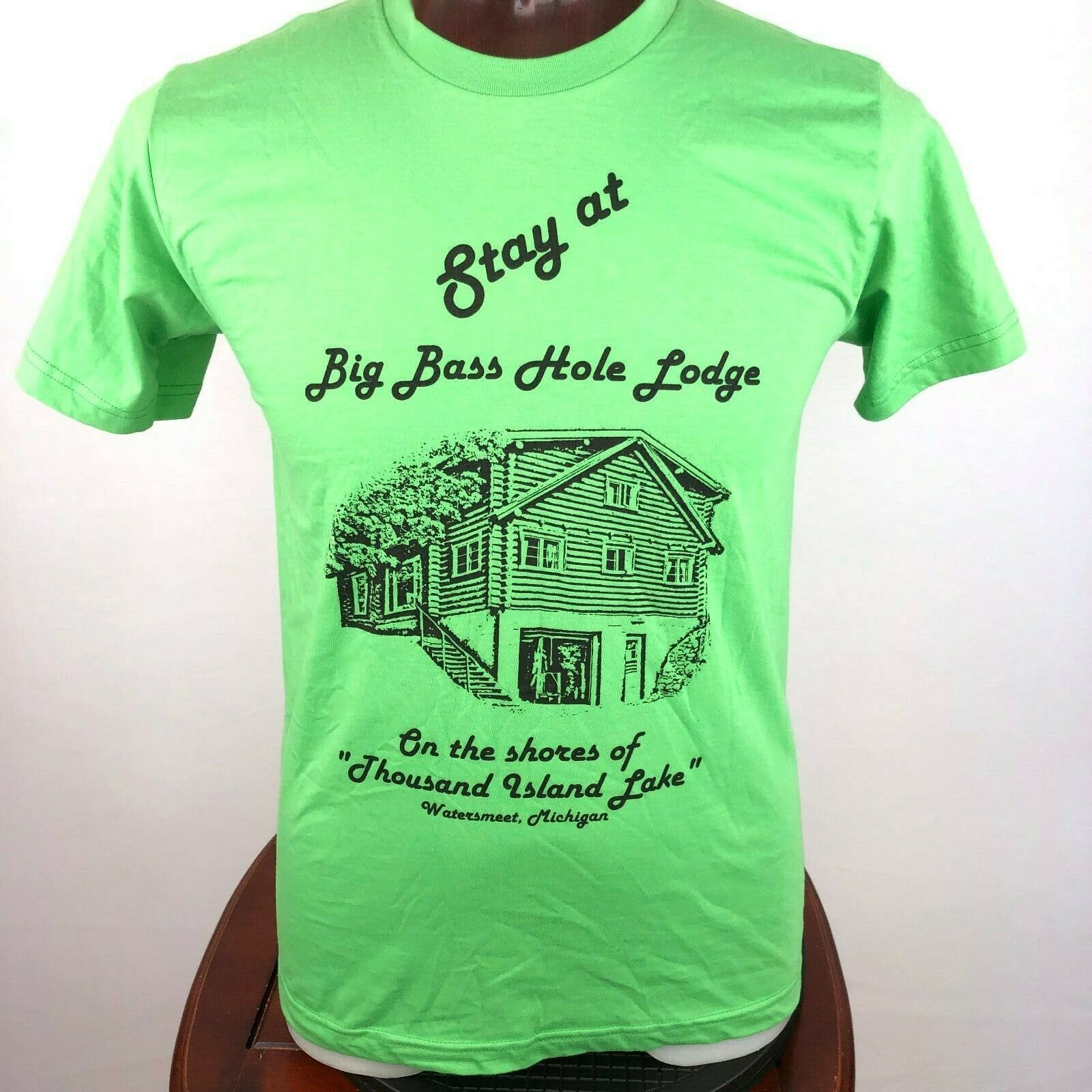 Stay At Big Bass Hole Lodge Watersmeet MI Mens M Graphic T Shirt - $27.46