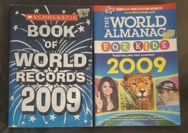 Pair Of 2009 Paperback Books World Almanac For Kids &amp; Book Of World Records - £7.86 GBP