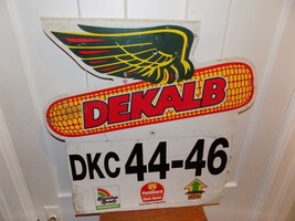 Vintage Dekalb Double Sided Corrogated Cardboard Seed Sign - $1,014.94 MXN