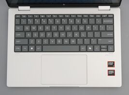 HP Envy 14-fa0023dx 14" AMD Ryzen 7 8840HS 16GB RAM 1TB SSD image 2