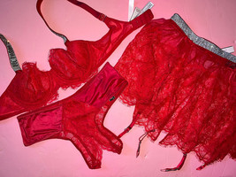 Victoria&#39;s Secret 34B,34C Bra Set+Garter+S Crotchless Panty Red Lace Shine Strap - £70.99 GBP
