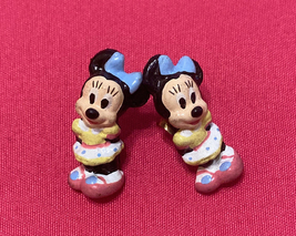 Vintage Disney Minnie Mouse earrings soft plastic pink shoes blue bow - £2.39 GBP