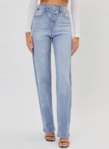 Cello Jillian High Rise Asymmetrical Button Dad Jeans Size 9 - $498.22 MXN