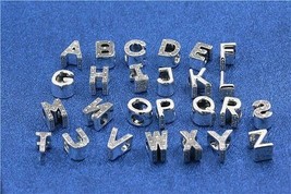 925 Sterling Silver Open Letter &quot; A - Z  &quot; Alphabet Charm with Heart Pattern - £10.90 GBP