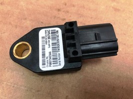 OEM 2012 Chrysler Fiat 500 Hatchback Coupe Acceleration Sensor P68073423AA - $21.78