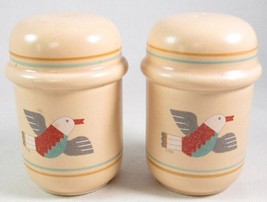 Pre-Owned Vintage BIG Southwestern Style Bird Peach Salt &amp; Pepper Shaker... - $12.99