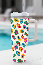 White Multi Color Leopard Print Handle Stainless Tumbler 40oz - $517.04 MXN