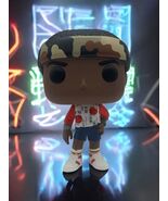 Stranger Things Lucas Funko Pop Preowned With Minor Scratches  - $199.58 MXN