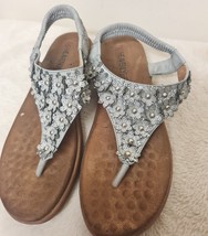 Heavenly Feet Silver Sandals With Flowers For Women Size 5(uk) - $27.00