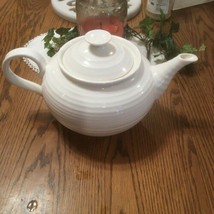 Portmeirion Sophie Conran OFF WHITE Teapot  - $37.75