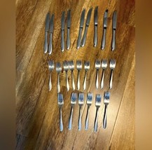 Vintage Wallace Stainless Flatware Set Of 24 Pieces - £51.69 GBP