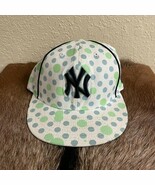 New York Yankees New Era 59FIFTY Dots Men&#39;s Fitted Cap Hat - Size: 7 1/8 - $47.52 CAD