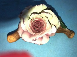 Capodimonte Pink Porcelain Rose Nuevo Italy AS IS - £18.95 GBP