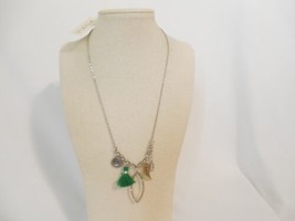Department Store Silver Tone Green Tassel Charm Necklace C782 $36 - £11.31 GBP