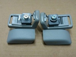 97-01 CRV/ 94-01 INTEGRA Interior Roof Grab Handle End Cap Cover OEM 2PC... - $427.23 MXN