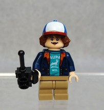 LEGO DUSTIN HENDERSON MINIFIGURE STRANGER THINGS  #75810 THE UPSIDE DOWN - £46.76 GBP