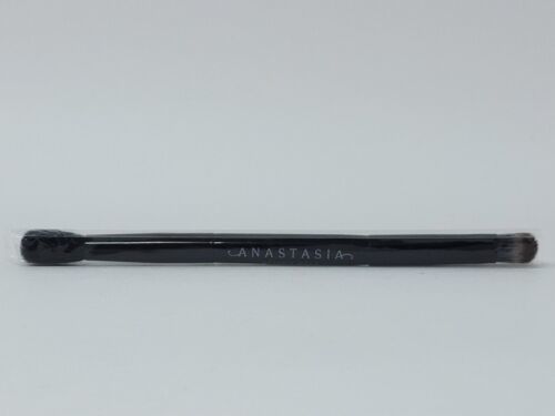 Primary image for New ABH Anastasia Beverly Hills Dual-Ended Eye Shadow Shader Blending Brush